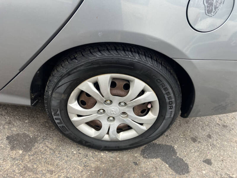 2010 Hyundai Elantra Blue