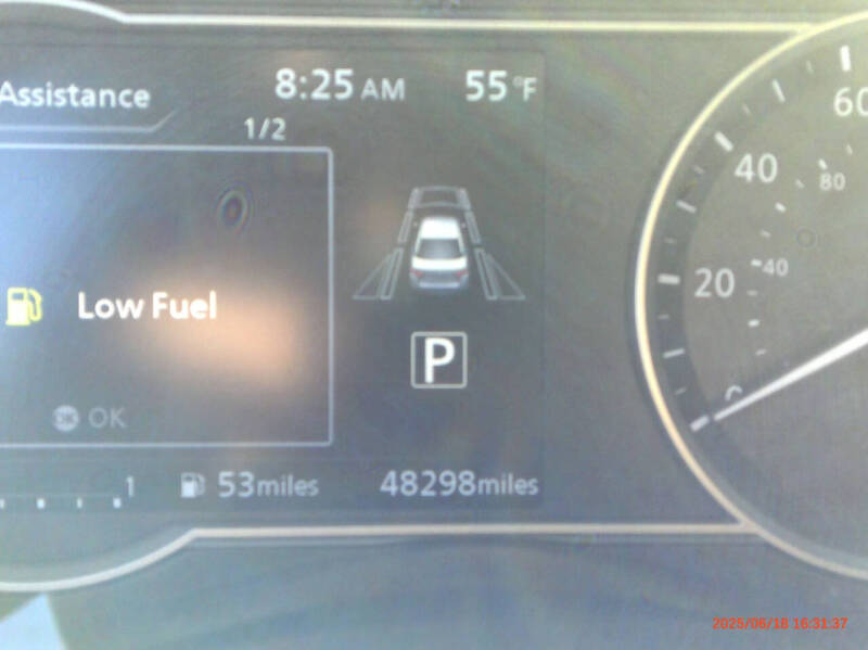 2024 Nissan Versa SR