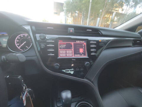 2020 Toyota Camry SE