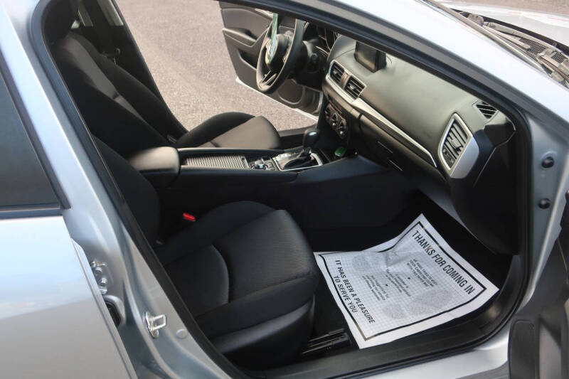 2018 Mazda MAZDA3 Sport