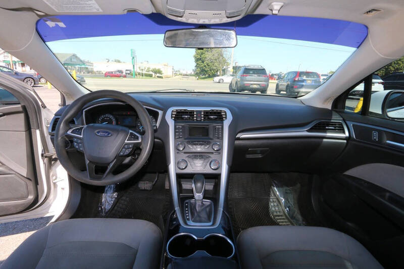 2014 Ford Fusion S