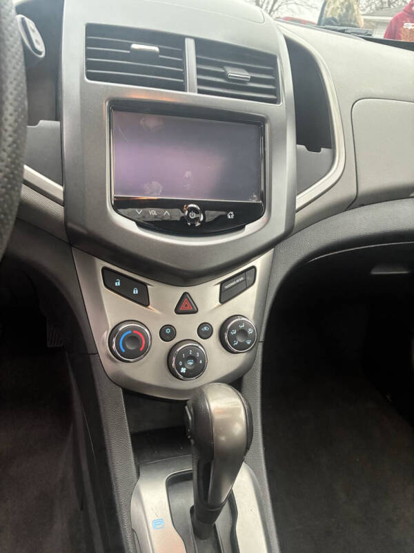 2015 Chevrolet Sonic LT Auto