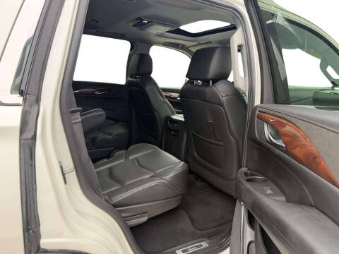 2015 Cadillac Escalade Luxury