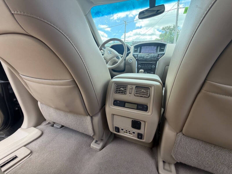 2014 Nissan Pathfinder Platinum