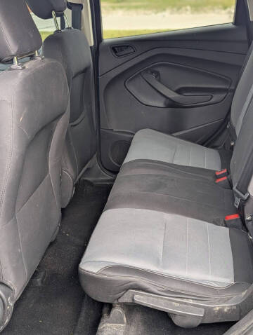 2019 Ford Escape S