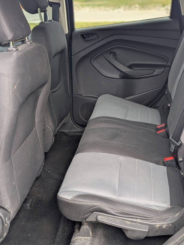 2019 Ford Escape S