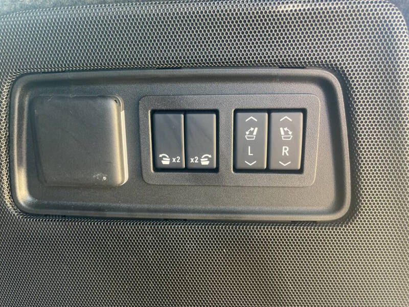 2025 Cadillac Escalade ESV Luxury