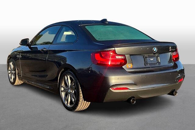 2016 BMW 2 Series M235i