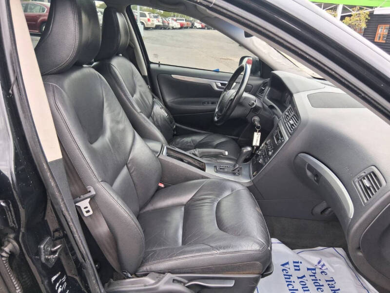 2007 Volvo V70 2.4