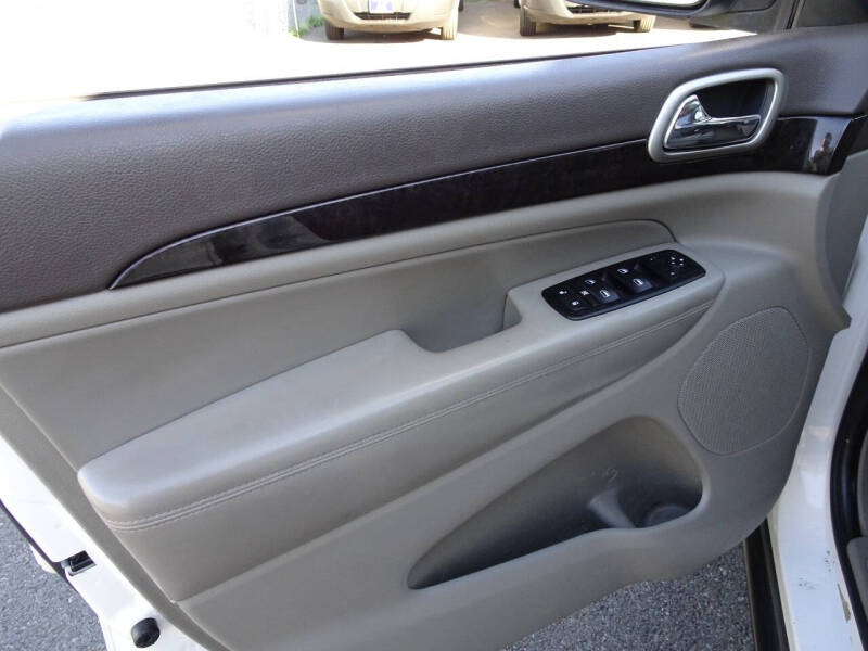 2011 Jeep Grand Cherokee Laredo X