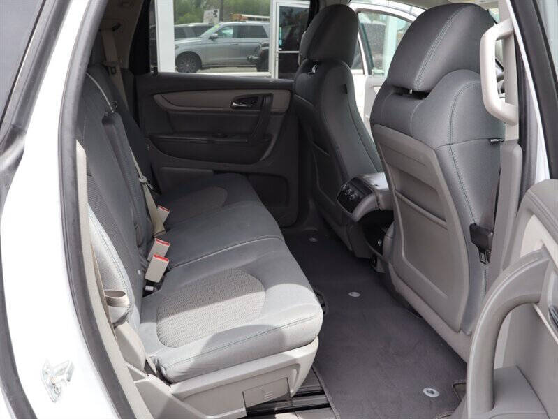 2017 Chevrolet Traverse LS