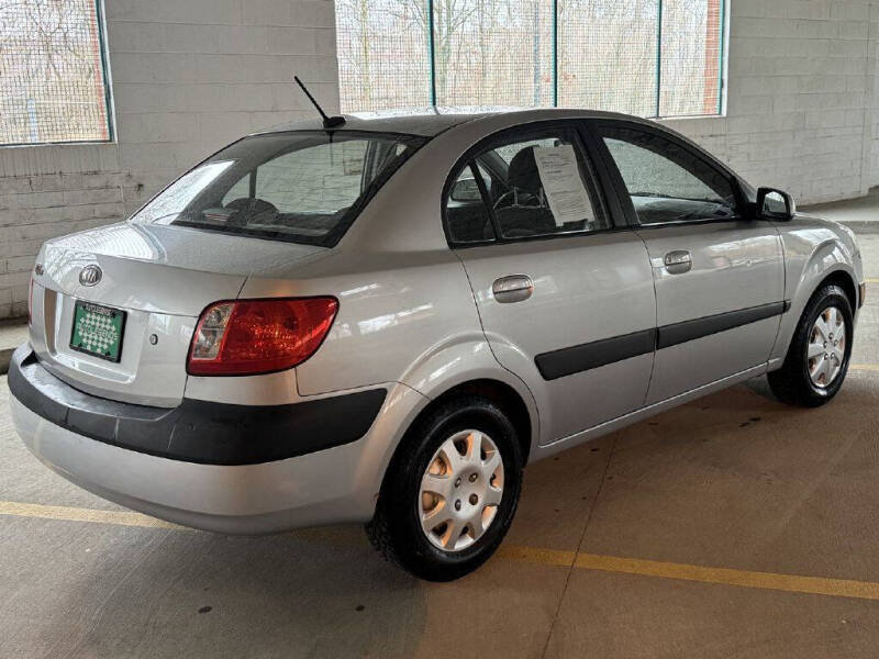 2009 Kia Rio Base photo 5