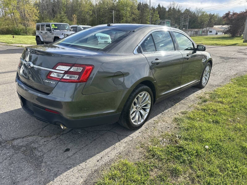 2015 Ford Taurus Limited
