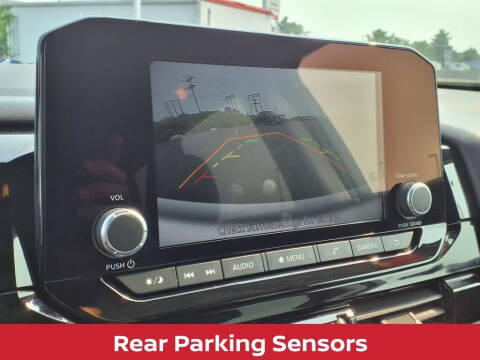 2023 Nissan Pathfinder SV