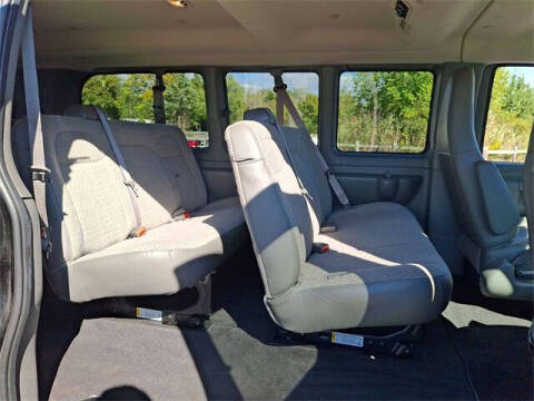 2025 GMC Savana LT 2500