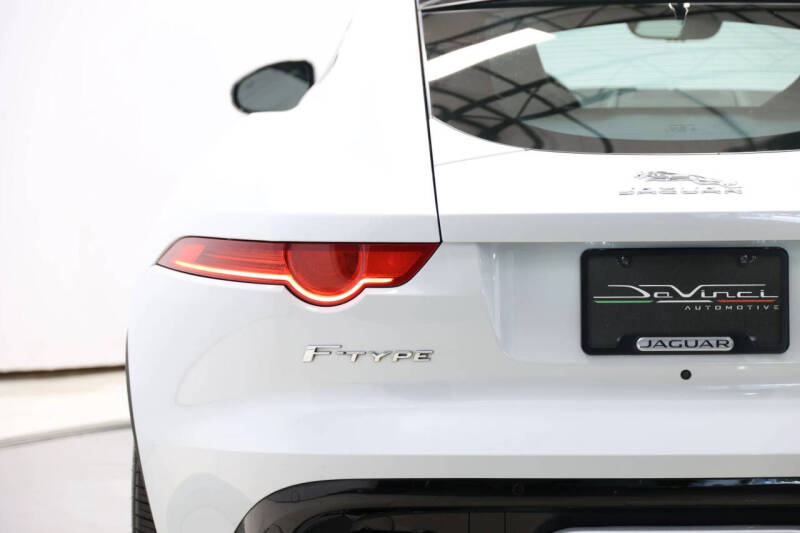 2016 Jaguar F-TYPE R