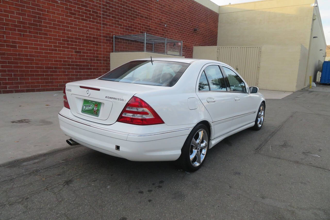 2005 Mercedes-Benz C-Class for sale at The Car Vendor LLC in Bellflower, CA