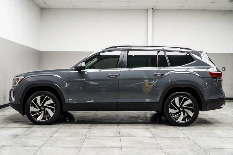 2025 Volkswagen Atlas SE