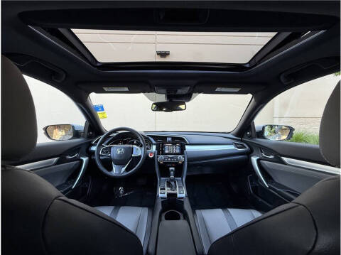 2017 Honda Civic Touring