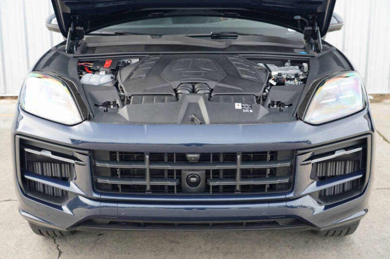 2025 Porsche Cayenne S