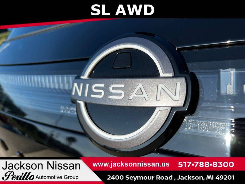 2025 Nissan Murano SL