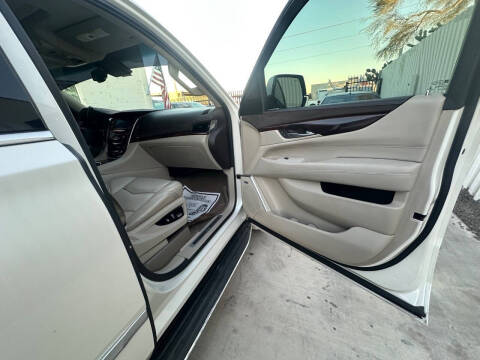 2015 Cadillac Escalade ESV Luxury