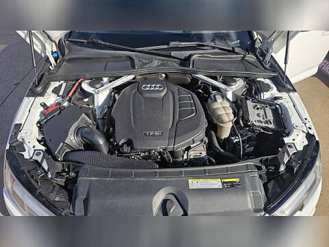 2017 Audi A4 2.0T quattro Premium Plus