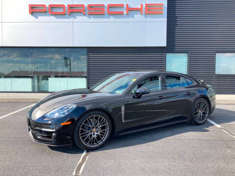 2023 Porsche Panamera 4 Platinum Edition