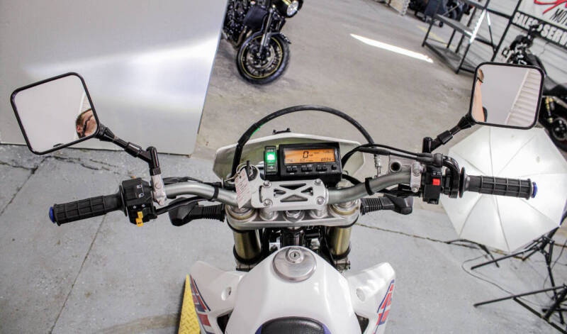 2023 Suzuki DR-Z400SM