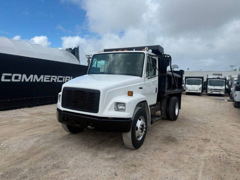 2002 Freightliner FL70