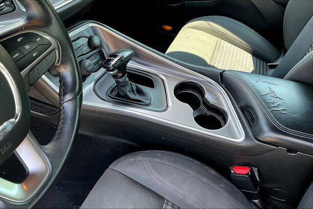 2019 Dodge Challenger SXT