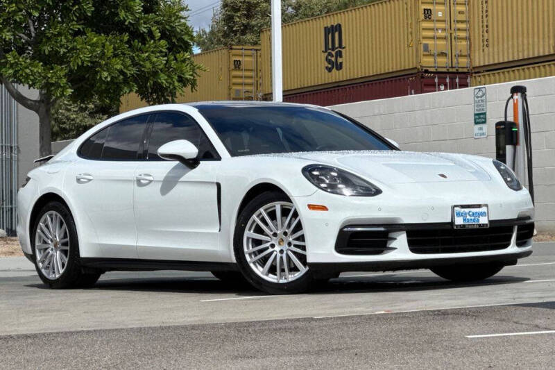 2020 Porsche Panamera