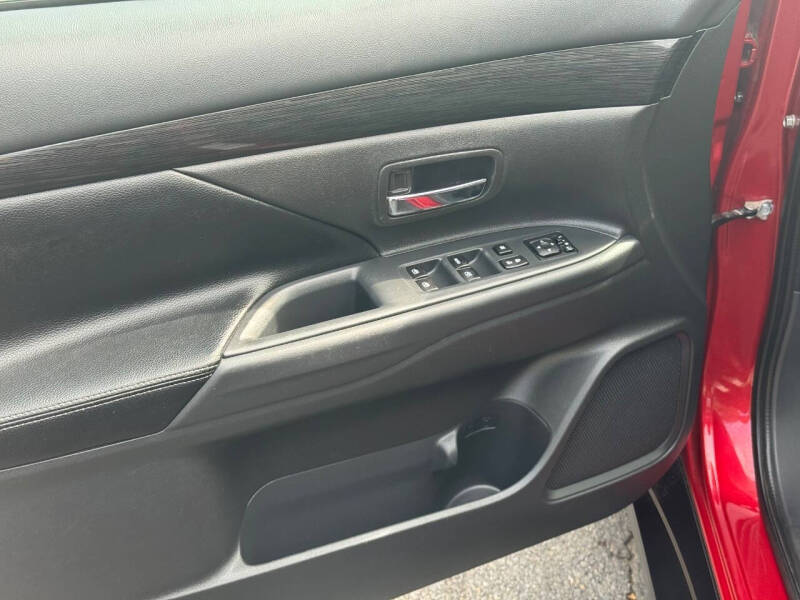 2017 Mitsubishi Outlander SEL