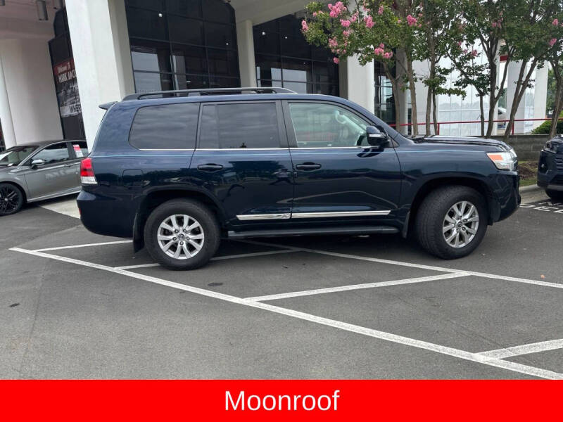 2019 Toyota Land Cruiser
