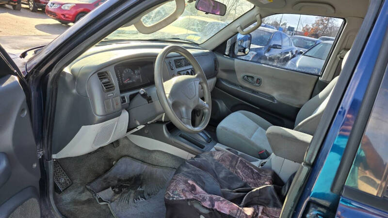 2003 Mitsubishi Montero Sport ES