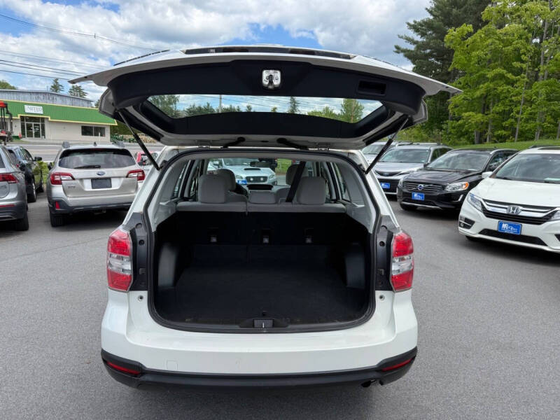 2016 Subaru Forester 2.5i