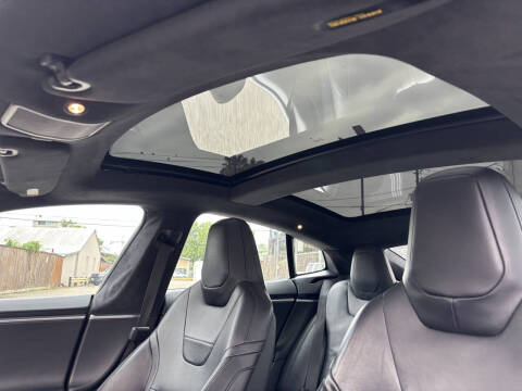 2016 Tesla Model S 70