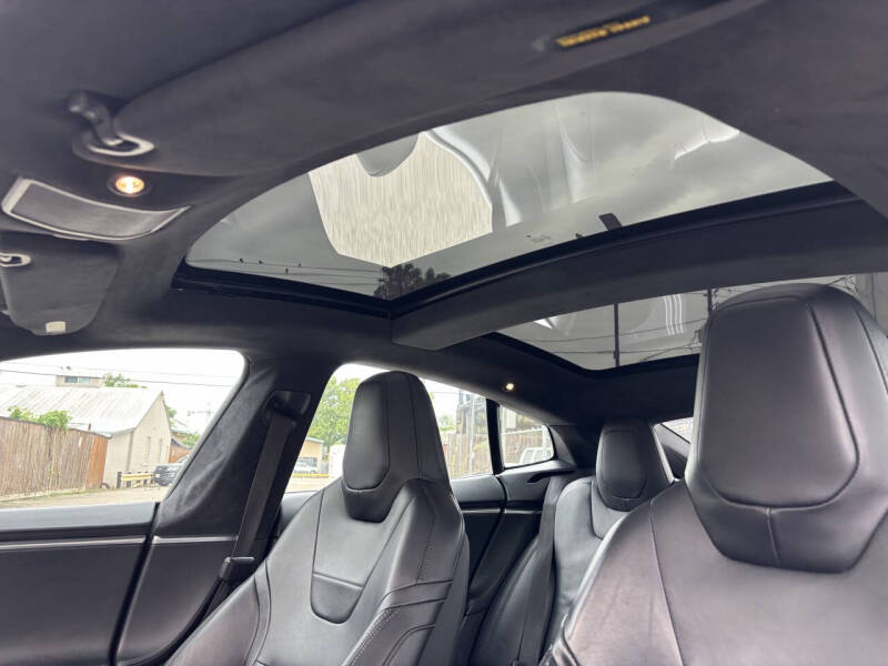 2016 Tesla Model S 70