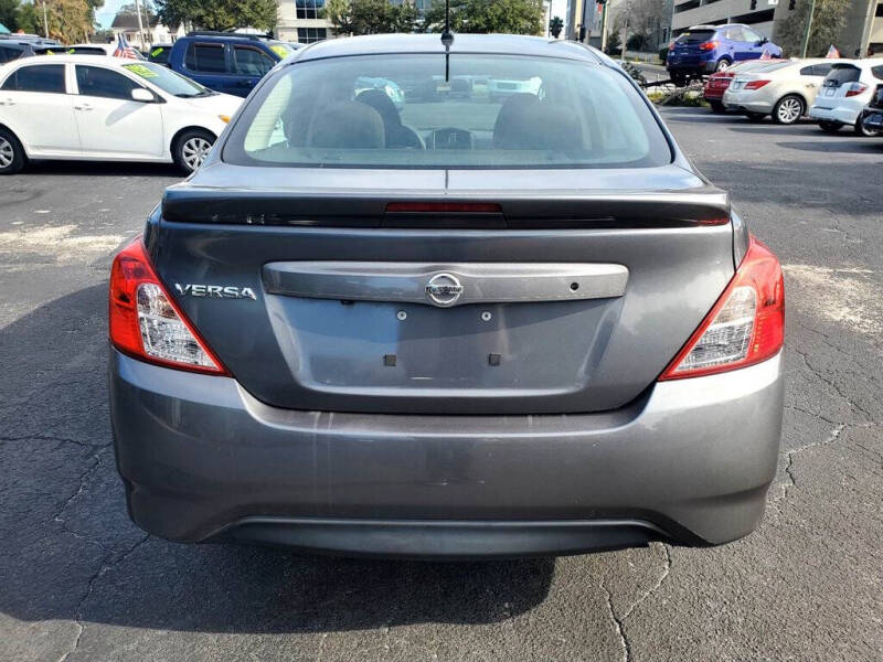 2019 Nissan Versa S Plus
