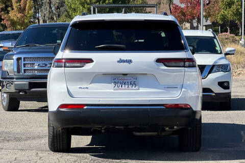 2023 Jeep Grand Cherokee L Laredo