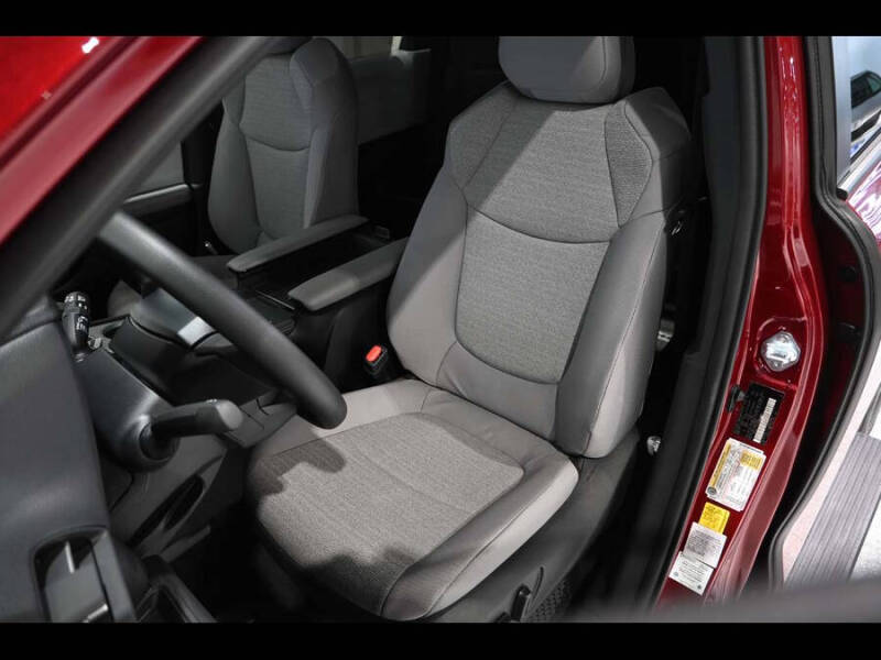2026 Toyota Sienna LE 8-Passenger