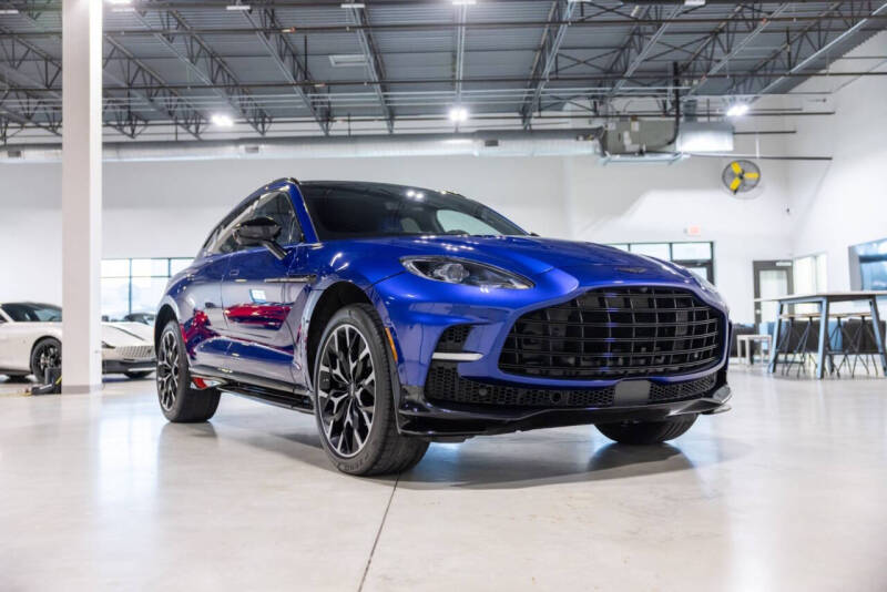 2023 Aston Martin DBX 707