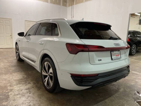 2024 Audi Q8 e-tron quattro Premium Plus