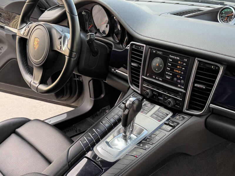 2015 Porsche Panamera 4S