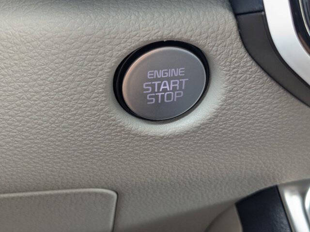 2025 Kia Carnival SX