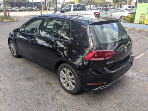 2021 Volkswagen Golf TSI