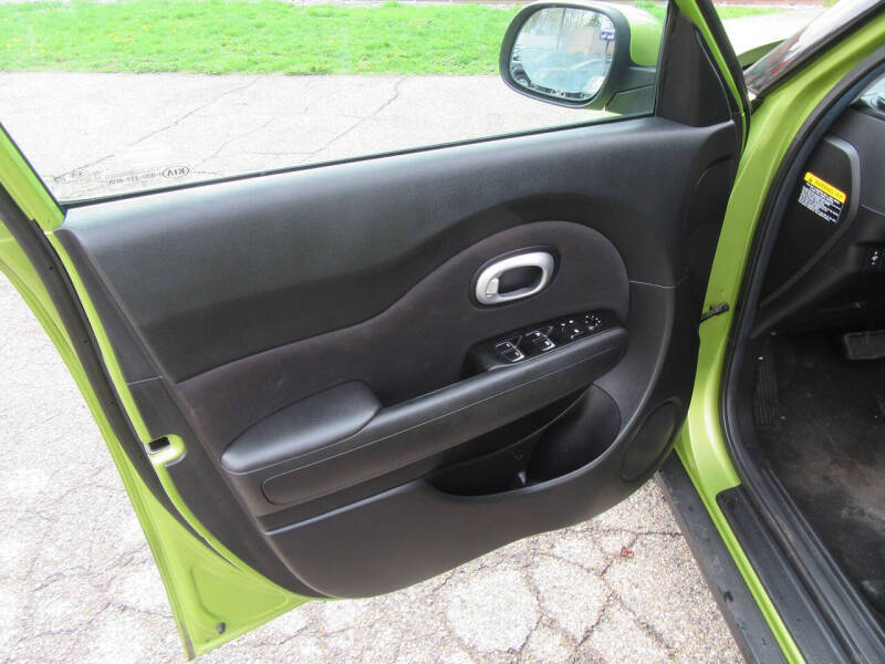2017 Kia Soul +