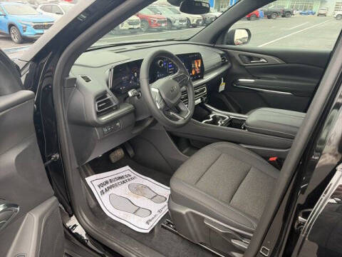 2024 Chevrolet Traverse LS