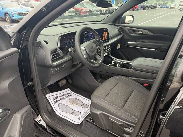 2024 Chevrolet Traverse LS