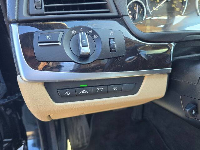 2016 BMW 5 Series 528i xDrive